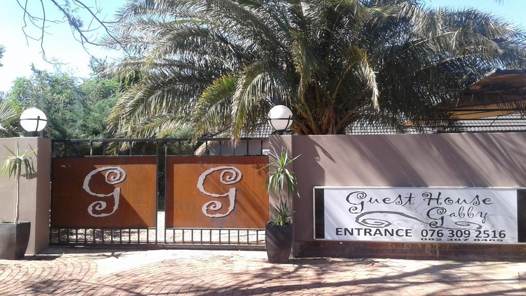 Guest House Gabby Klerksdorp Exterior photo